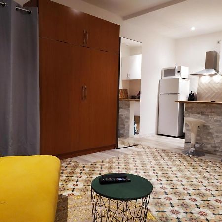 Charmant Studio Au Coeur De 卡西斯 外观 照片