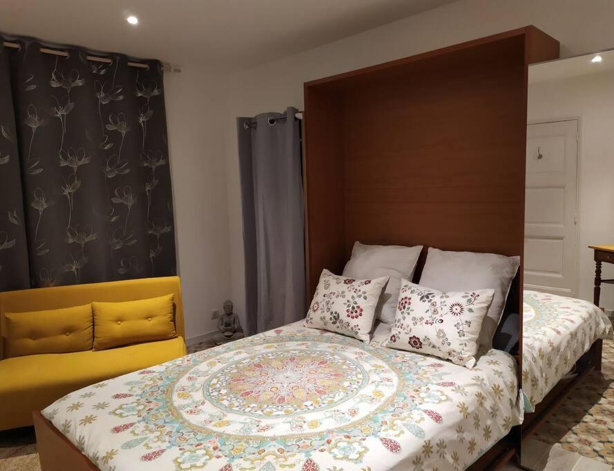 Charmant Studio Au Coeur De 卡西斯 外观 照片